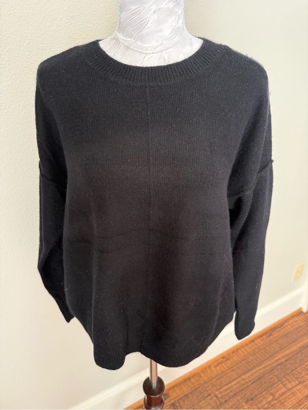 Vince Camuto Black Crewneck Sweater